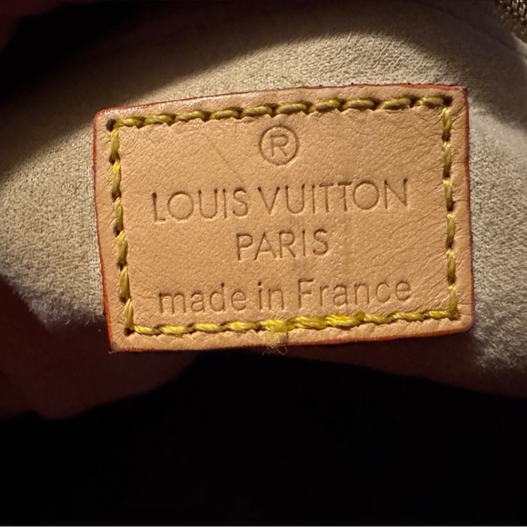Louis Vuitton Brown Monogram Shoulder Bag - Picture 3 of 12